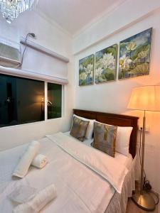 Studio Two Condominium, Alabang - GOLD FIBER WI-FI -NETFLIX READY