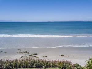 Stunning 5Bd Beachfront Villa Fully Staffed w Golf, Spa, Beach Clubs & More