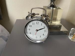 Hometel Digs Local Comfy Property Sleeps 11