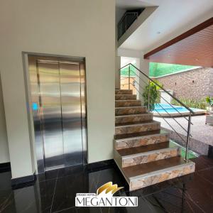 Grand Hotel Megantoni