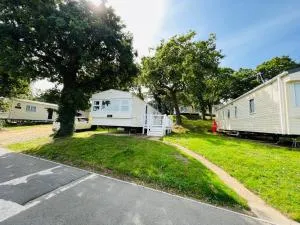 3 Bedroom Caravan RW75, Thorness Bay, Dog Friendly, WiFi - Shalfleet