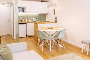 Aquillas Alfama Apartment by Mycelia