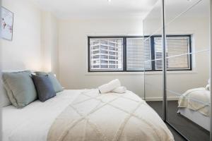 Highlife on Grenfell - 3BR, Wifi, Workspace