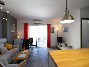 Apartment in Roses with balcony