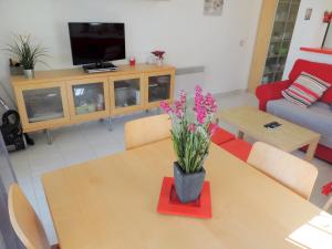 Beautiful apartment in Roses with terrace