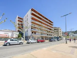 Apartment near Plataj De Roses Beach - Кадакес
