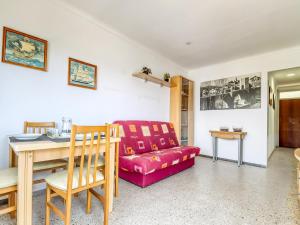 Apartment in Roses near Almadrava Beach