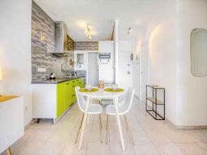 Apartment with barbecque