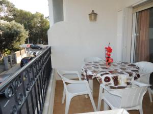 Apartment in Roses near Sandy Beach