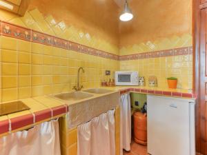 House in Roses near Sandy Beach