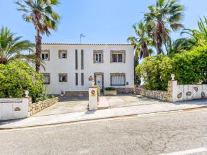 Apartment in Roses near Canyelles Beach