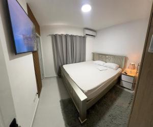 Hermoso y amplio apartamento de 3 habitaciones y 2 baños !