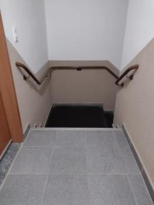 Luias, apartamento ao lado do shopping plaza e atacadão com wi-fi , tv grátis van na porta