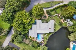 Amazing 8BR w Pool Lake ViewTons of Amenities - Southwest Ranches