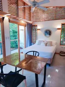 Ananá Garden Studio AC 5 Min to Playa Chiquita - Punta Uva