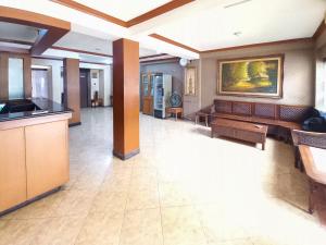 D Hans Hotel Syariah RedPartner near Wisata Religi Sunan Ampel Surabaya