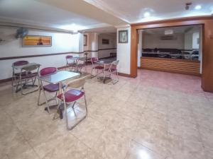 D Hans Hotel Syariah RedPartner near Wisata Religi Sunan Ampel Surabaya