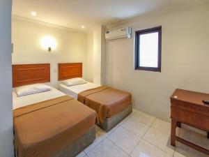 D Hans Hotel Syariah RedPartner near Wisata Religi Sunan Ampel Surabaya