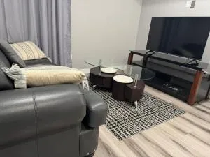 2 bedroom basement Suite - Redwater