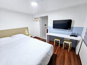 Phòng Tiêu Chuẩn Giường Đôi (Standard Double Room)