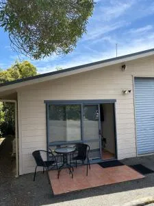 Dawson Downs - Mahana