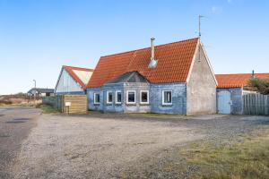 Large Holiday Home With Pool And Spa In The Middle Of Blokhus Town, Close To The North Sea