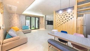 Chuncheon Poolhouse Epop