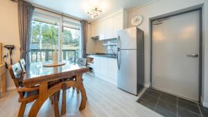 Goseong Araenmaru Pension