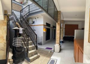 Darren Hostel