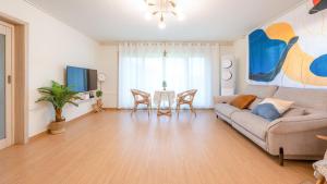 Taean WithDog Aegyeonspa Poolvilla