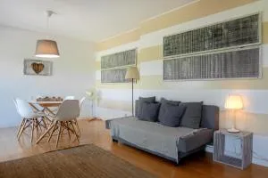 Modern 2-Bedroom Apartment in Expo - Sacavém