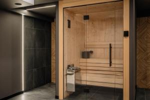 Crystal Pine Spa Villas - LoftAffair Collection