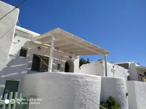 Sigalas House, Sikinos Island - Síkinos