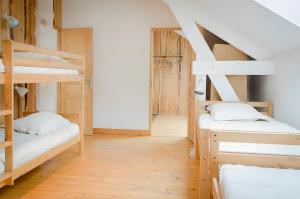 Maisons de vacances Gites De Groupe Pour 24 Personnes : photos des chambres