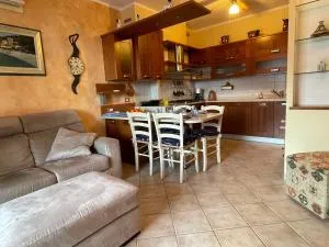 Mandi House by Holiday World - Lanfredi