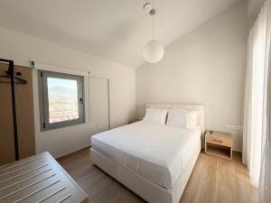 The Mint House - Alimos