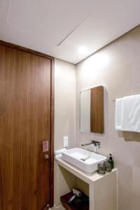 A La Carte Beach Hotel Apartment - Free Airport Pickup