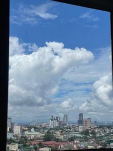 T Manzel at Covent Garden Condominium