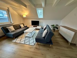 Helle 2-Zimmer Ferienwohnung mit 4 Betten, Nähe Innenstadt in ruhiger Lage