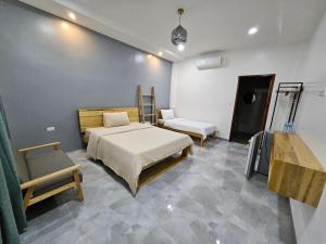 Oceanholic Diving Resort