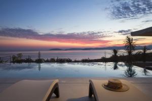 Luxury Villa Energy Orebic - Peljesac, Heated Pool, Ideal 8 Guests, Seafront