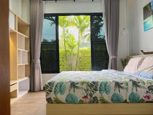 Ploy Mountain View Pool Villa