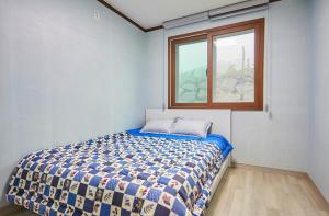 Namhae Uyeongwa Inyeon Pension Uyeon