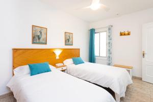 Home2Book Tropical Poolside Retreat, Las Américas