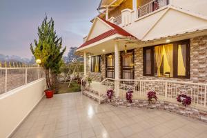 Alaya Stays Cozy Nest 2 BHK Cottage with Garden