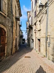 Authentic Village Townhouse with Independant Apartment - Guardiagrele