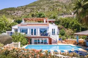 Villa Nirvana by Villa Plus - Jesus Pobre