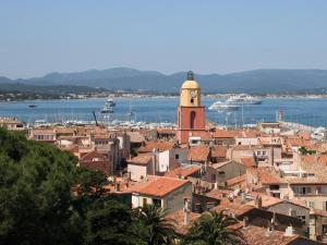 Campings Camping Domaine Du Golfe De Saint Tropez : photos des chambres