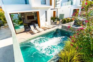 Villa Laurus 2 by Ezoria Villas