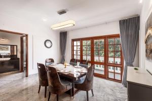 Onyx Apartment 303 by StayJade 3BHK AC Nr MG Road